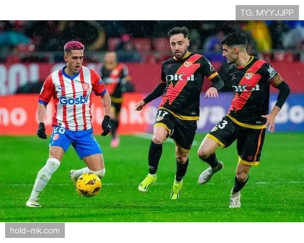 西甲联赛：身体对抗成胜负关键，多支球队凭借强硬防守表现亮眼