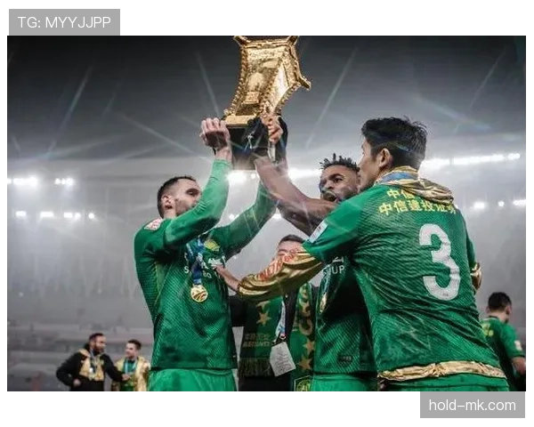 森林队足总杯逆转取胜，状态回暖引球迷期待