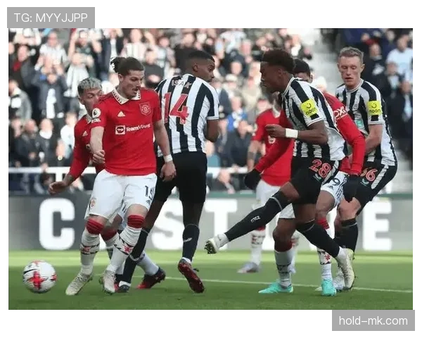 强强对话中的巴黎圣日耳曼，为何难以占据主动？